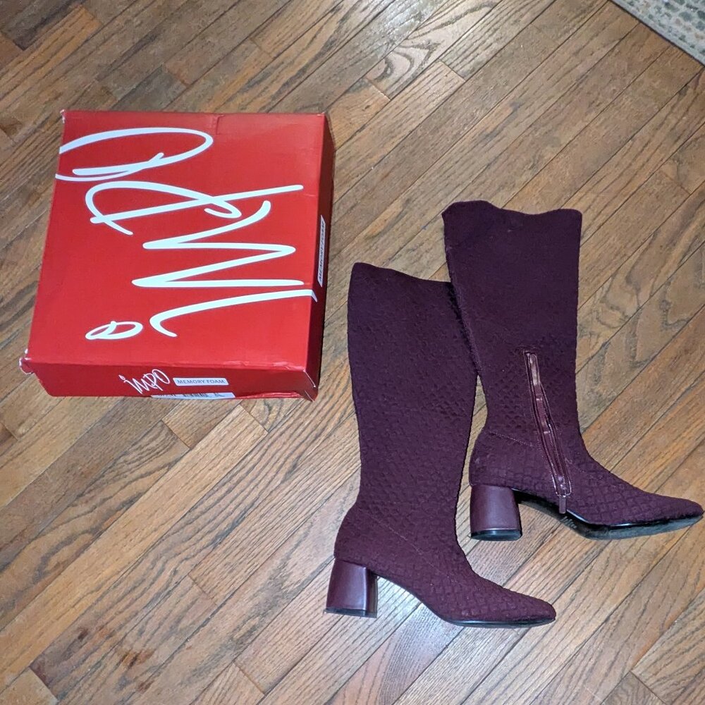 Impo women boots eight and a half